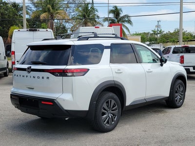 2026 Nissan Pathfinder SV