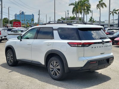 2026 Nissan Pathfinder SV