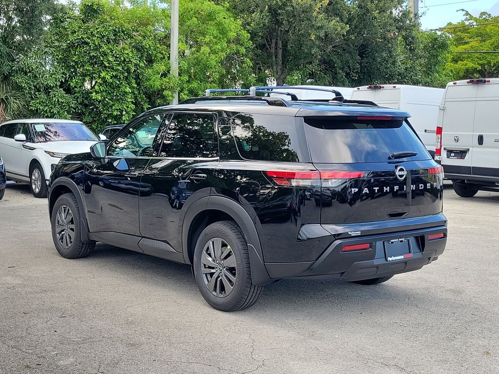 2026 Nissan Pathfinder SV