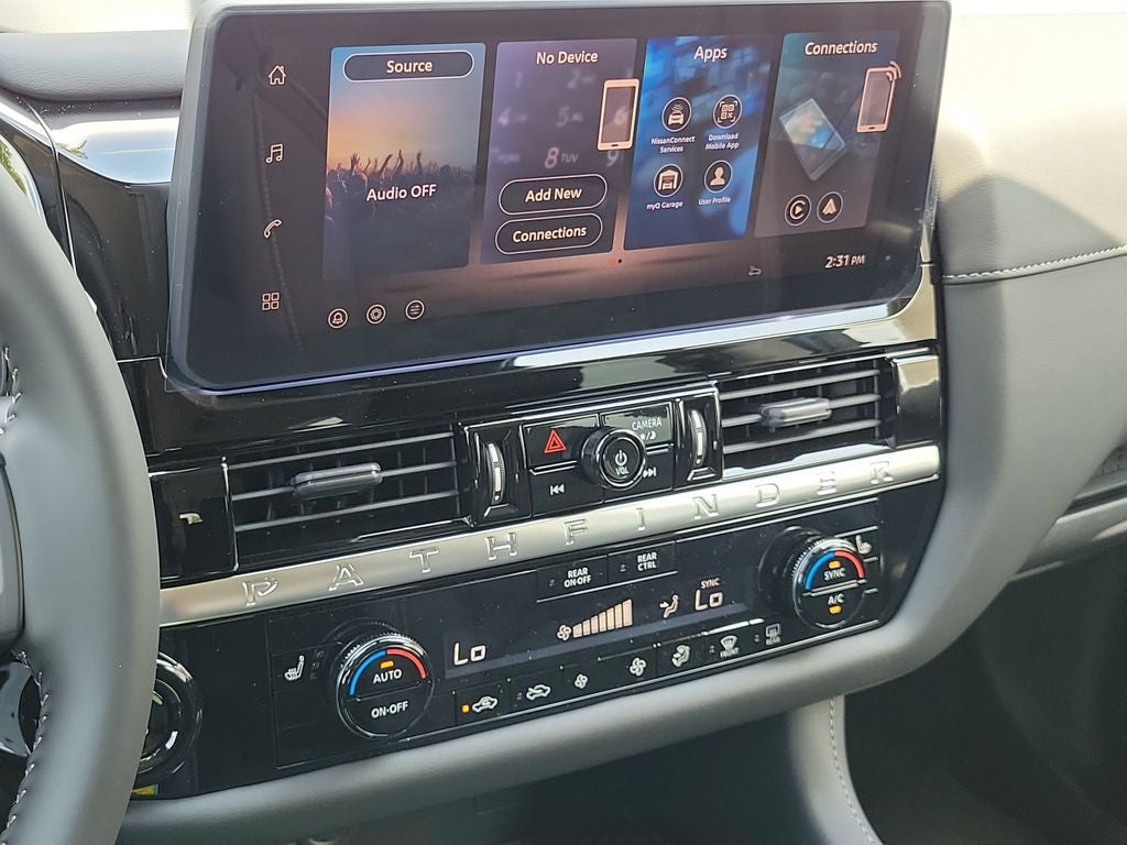 2026 Nissan Pathfinder SV