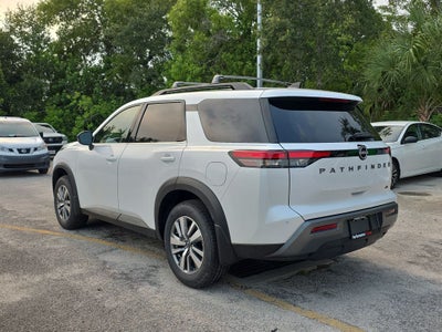 2026 Nissan Pathfinder SL