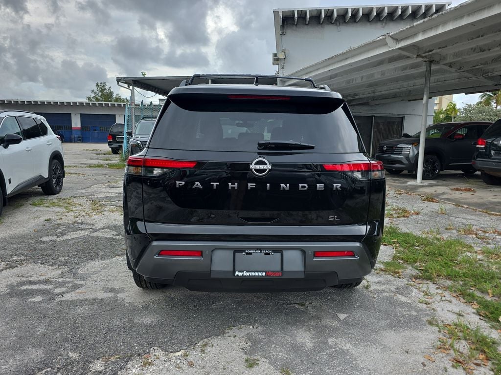 2026 Nissan Pathfinder SL