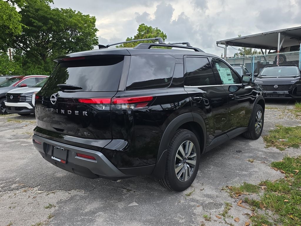 2026 Nissan Pathfinder SL