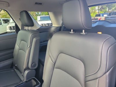 2026 Nissan Pathfinder SL Premium