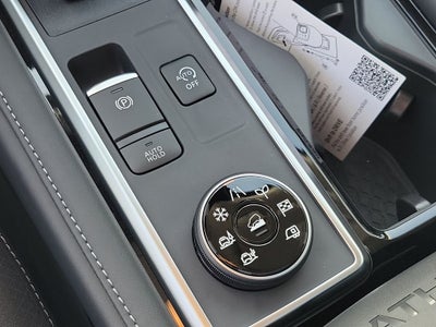 2026 Nissan Pathfinder SL Premium
