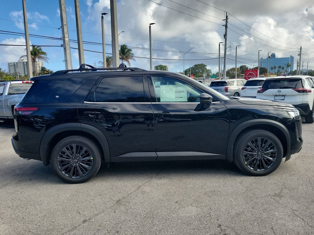 2026 Nissan Pathfinder SL Premium