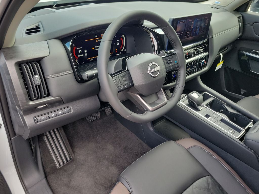 2026 Nissan Pathfinder Platinum Captain Chairs