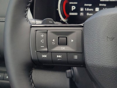 2026 Nissan Pathfinder Platinum Captain Chairs