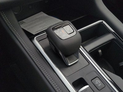 2026 Nissan Pathfinder Platinum Captain Chairs