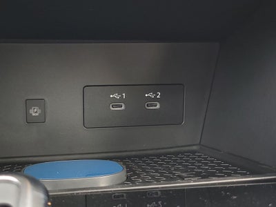 2026 Nissan Pathfinder Platinum Captain Chairs