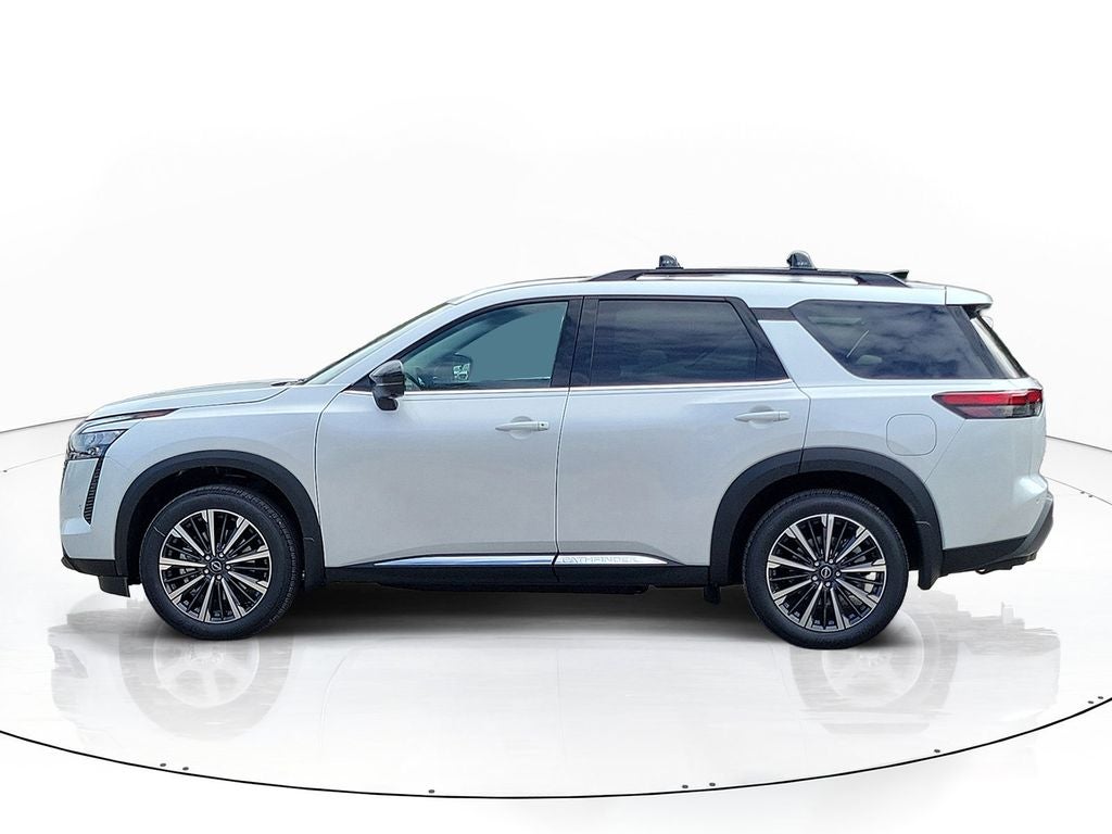 2026 Nissan Pathfinder Platinum Captain Chairs