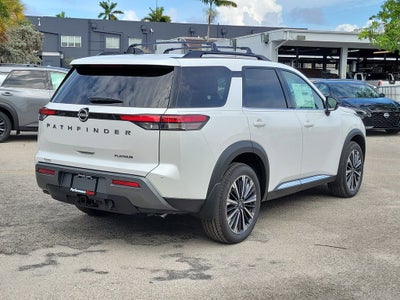 2026 Nissan Pathfinder Platinum Captain Chairs