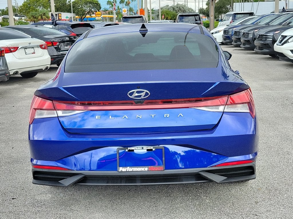 2022 Hyundai Elantra SEL