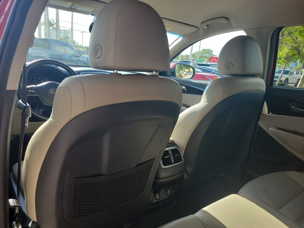 2019 Kia Sorento EX V6