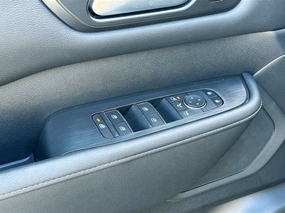 2026 Nissan Armada SL Captains Chairs