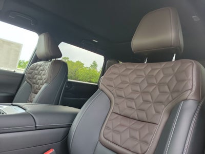 2026 Nissan Armada Platinum Reserve ProPilot 2.1 PKG.