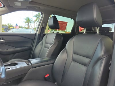 2024 Nissan Rogue SV w/Premium Package
