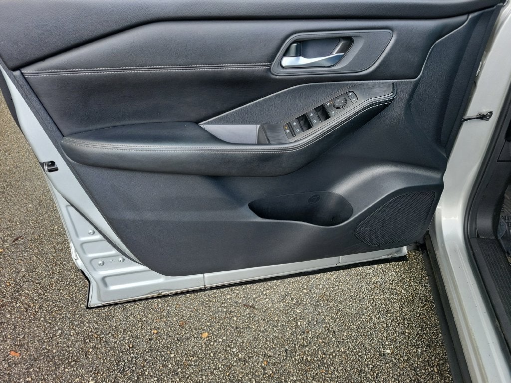 2024 Nissan Rogue SV w/Premium Package