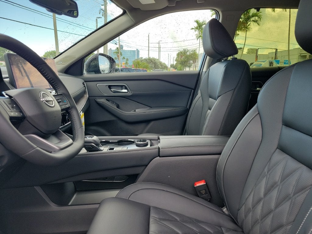 2026 Nissan Rogue Platinum Premium