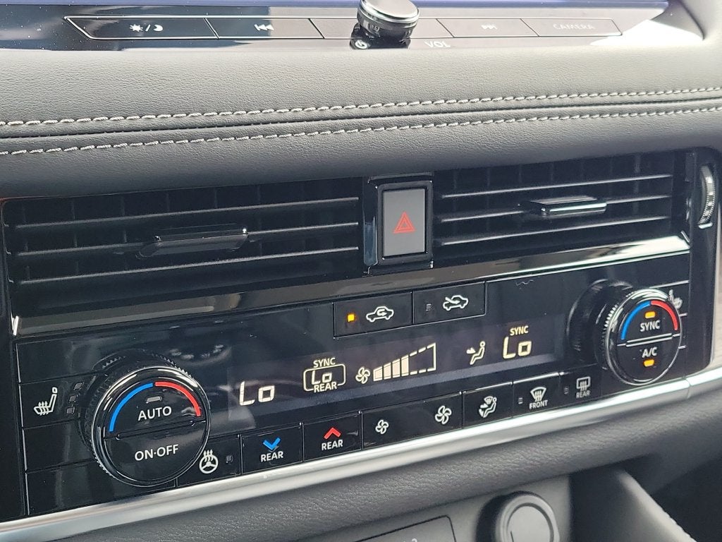 2026 Nissan Rogue Platinum Premium