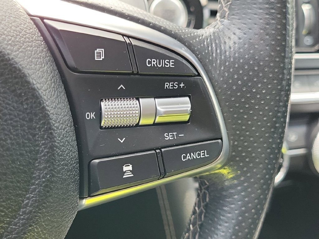 2020 Genesis G70 2.0T