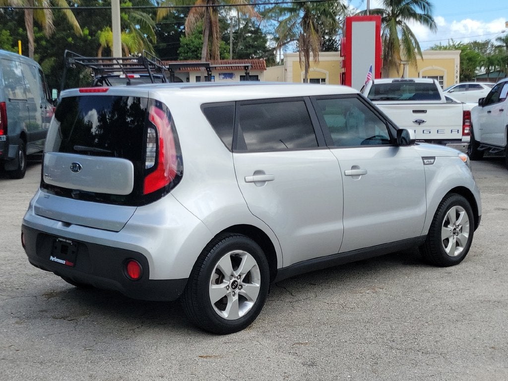 2019 Kia Soul Base