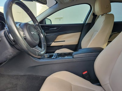 2017 Jaguar XE 25t Premium