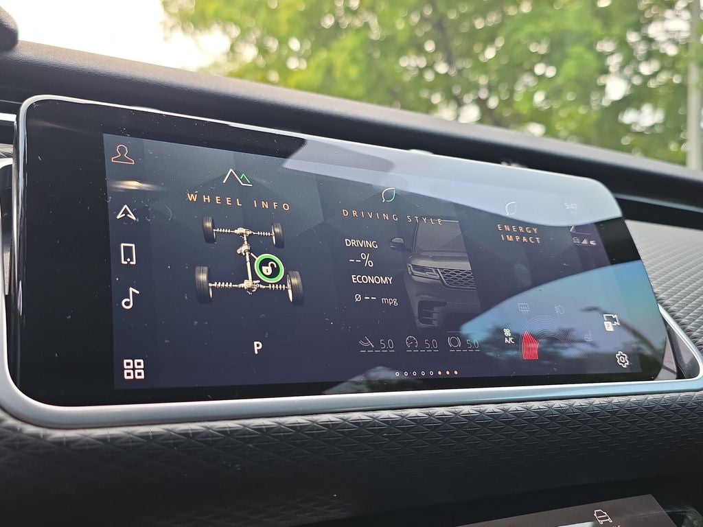 2022 Land Rover Range Rover Velar P250 R-Dynamic S
