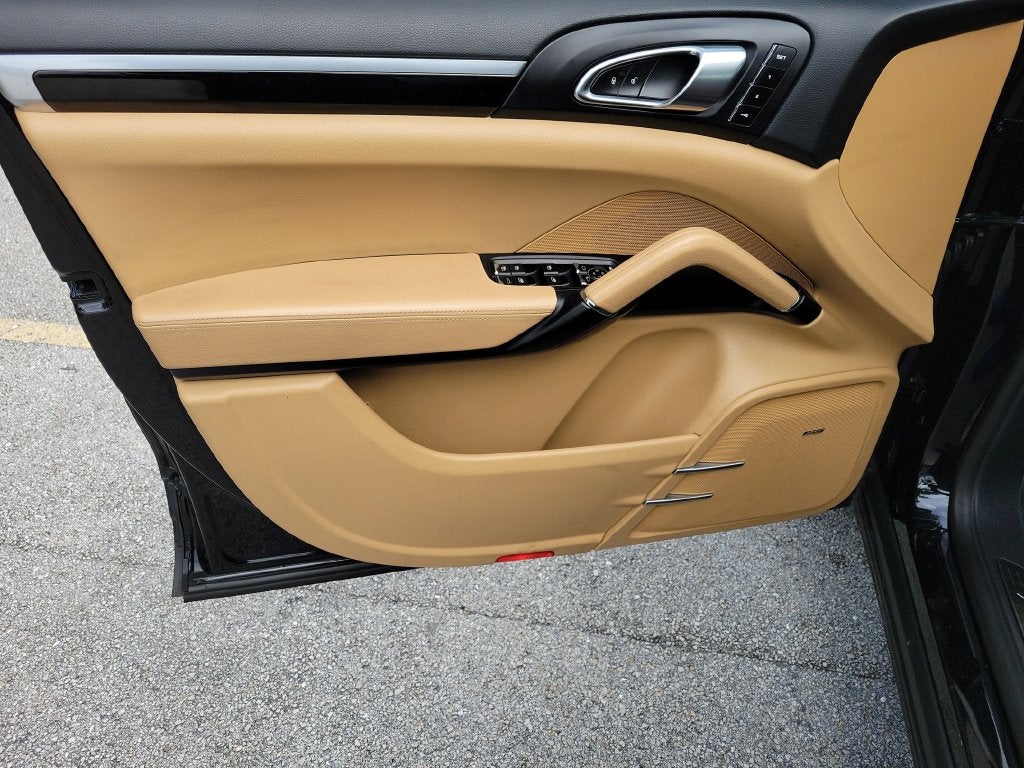 2018 Porsche Cayenne Platinum Edition