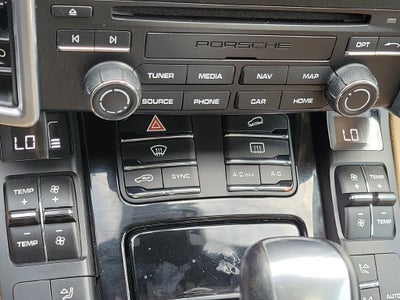 2018 Porsche Cayenne Platinum Edition