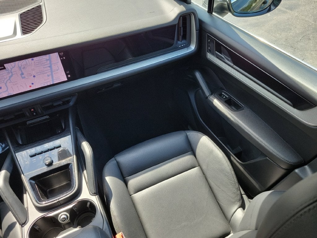 2025 Porsche Cayenne Base Premium