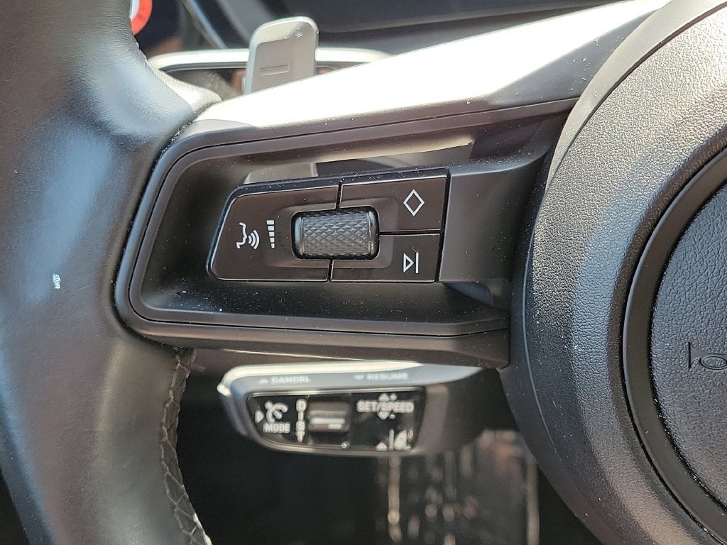 2025 Porsche Cayenne Base Premium