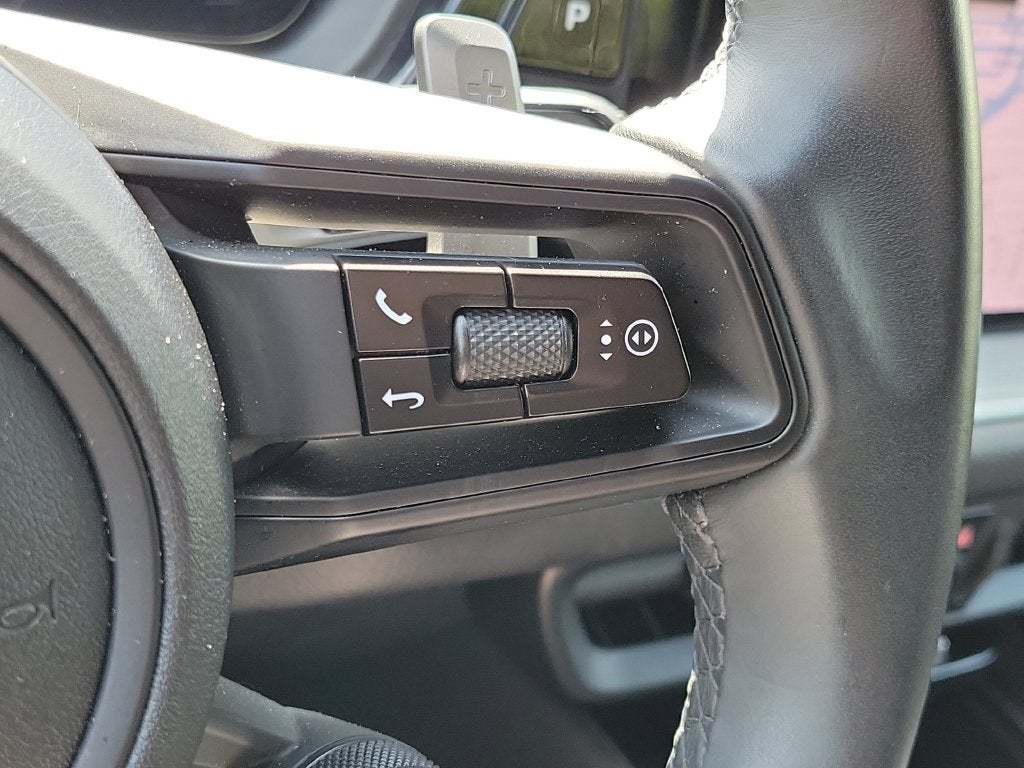 2025 Porsche Cayenne Base Premium