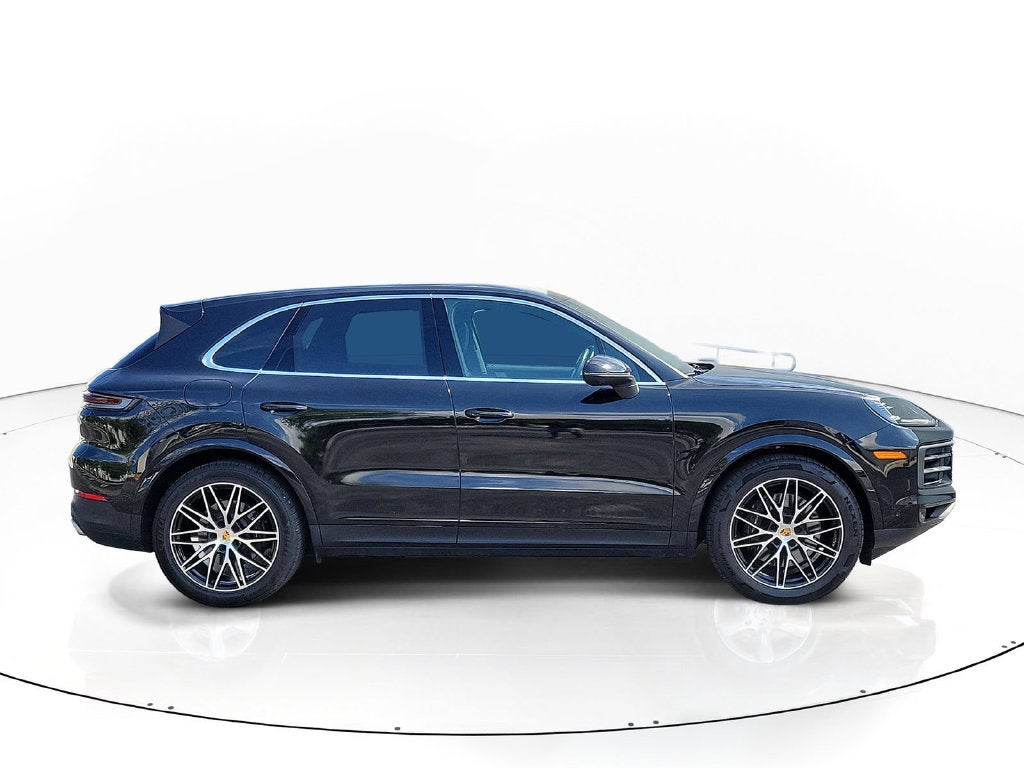 2025 Porsche Cayenne Base Premium