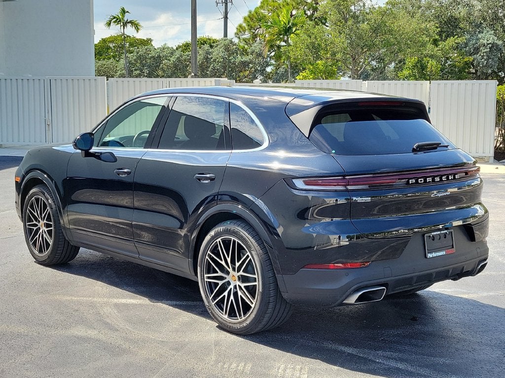 2025 Porsche Cayenne Base Premium