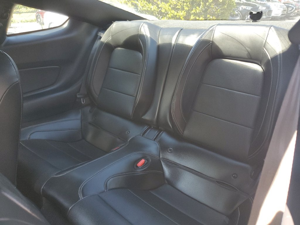 2022 Ford Mustang EcoBoost Premium