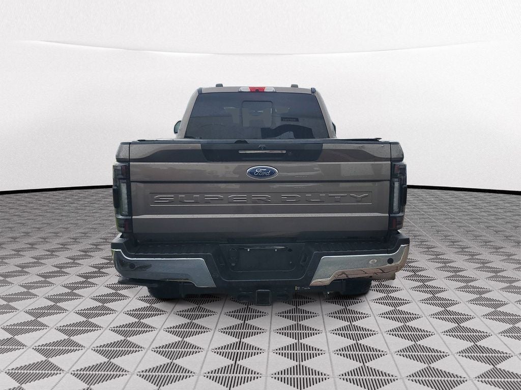 2022 Ford F-350SD Lariat