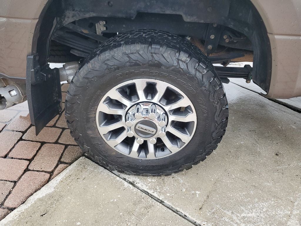 2022 Ford F-350SD Lariat