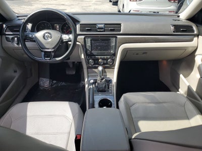 2018 Volkswagen Passat 2.0T SE w/Technology