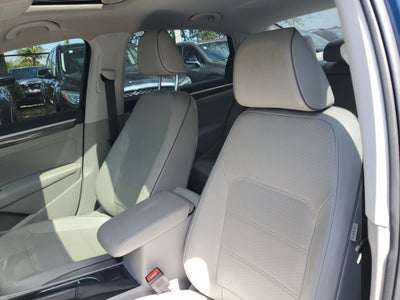 2018 Volkswagen Passat 2.0T SE w/Technology