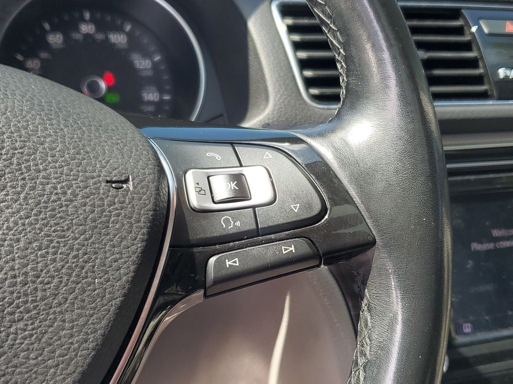 2018 Volkswagen Passat 2.0T SE w/Technology