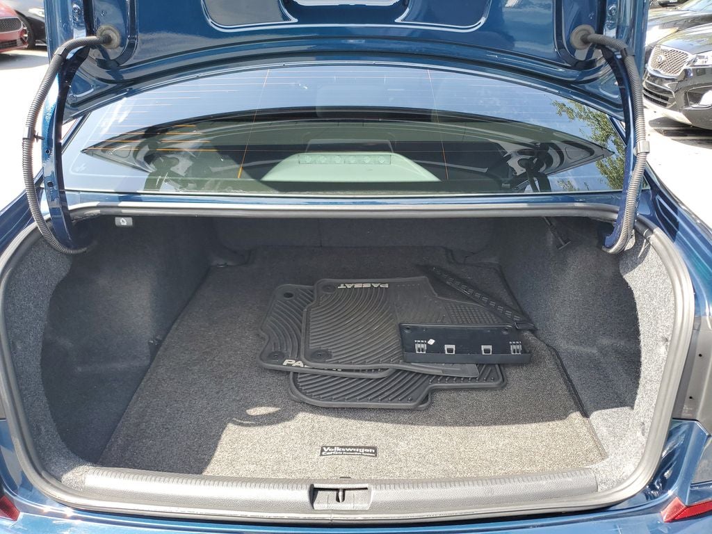 2018 Volkswagen Passat 2.0T SE w/Technology