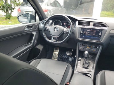 2021 Volkswagen Tiguan 2.0T SE R-Line Black
