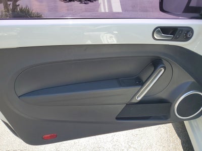 2018 Volkswagen Beetle 2.0T SE