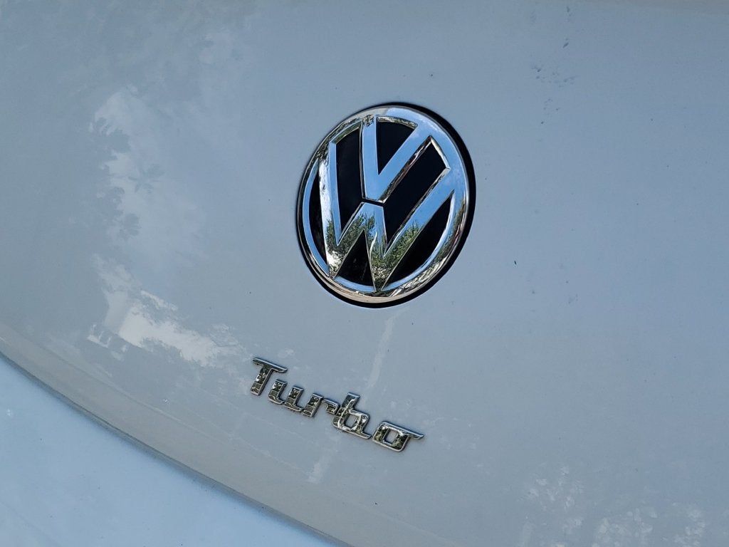 2018 Volkswagen Beetle 2.0T SE