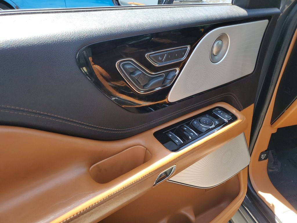 2020 Lincoln Aviator Black Label
