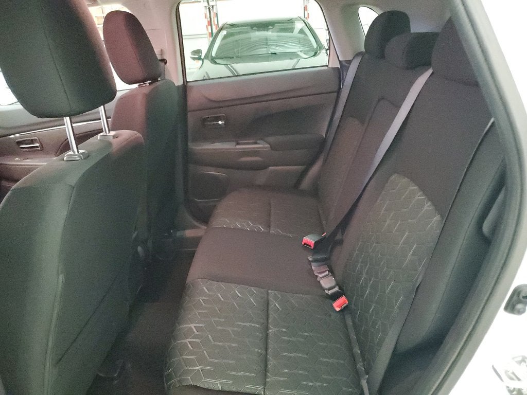 2027 Mitsubishi Outlander Sport 2.0 ES