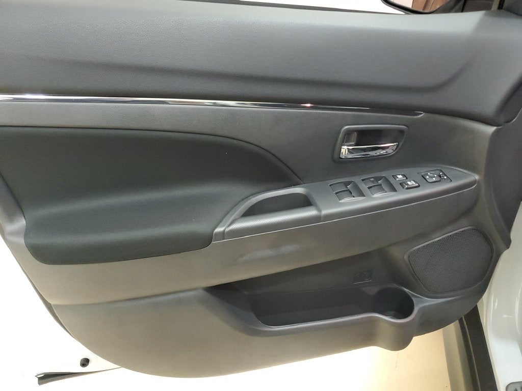 2027 Mitsubishi Outlander Sport 2.0 ES
