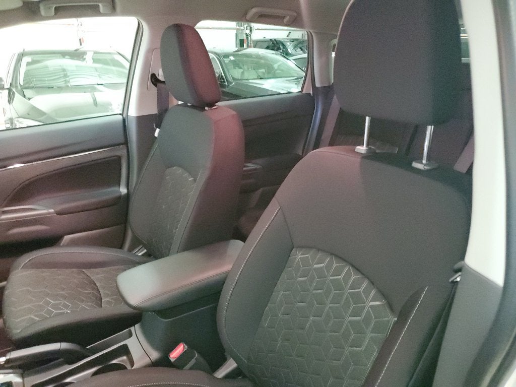 2027 Mitsubishi Outlander Sport 2.0 ES