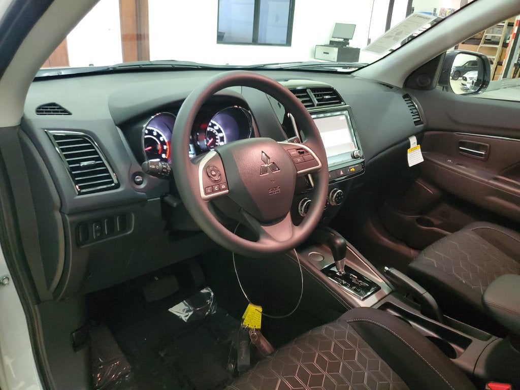 2027 Mitsubishi Outlander Sport 2.0 ES